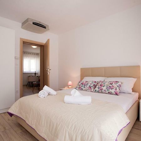 Apartments Mia 4&5 Baska Voda Exterior photo