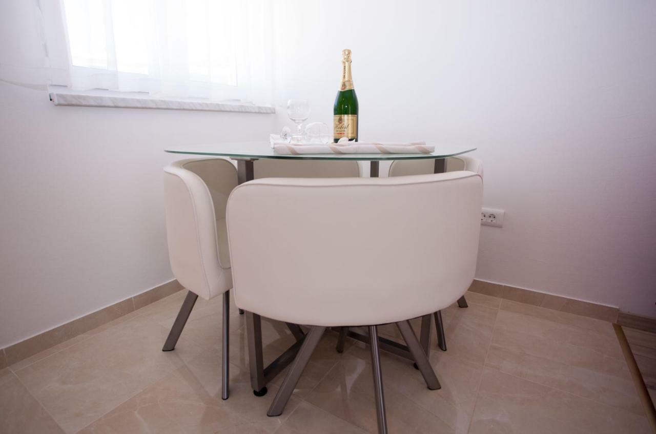 Apartments Mia 4&5 Baska Voda Exterior photo