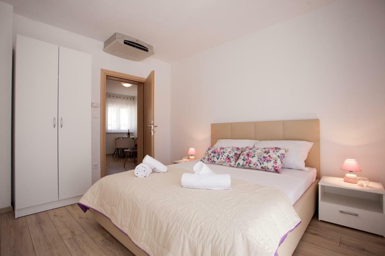 Apartments Mia 4&5 Baska Voda Exterior photo