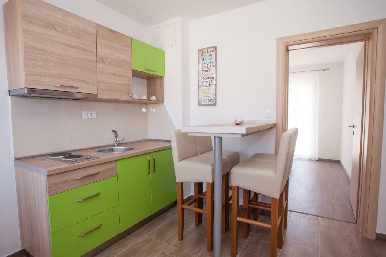 Apartments Mia 4&5 Baska Voda Exterior photo