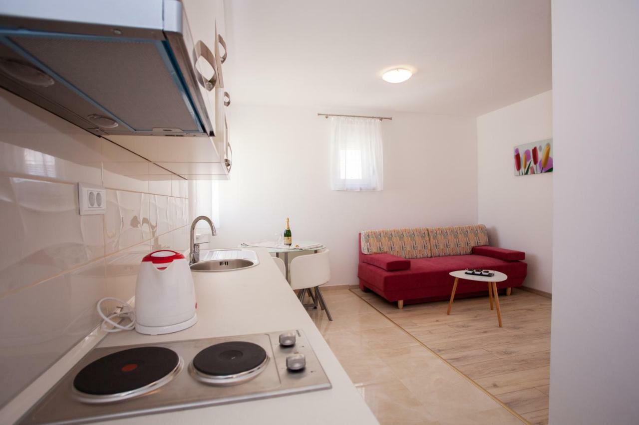 Apartments Mia 4&5 Baska Voda Exterior photo