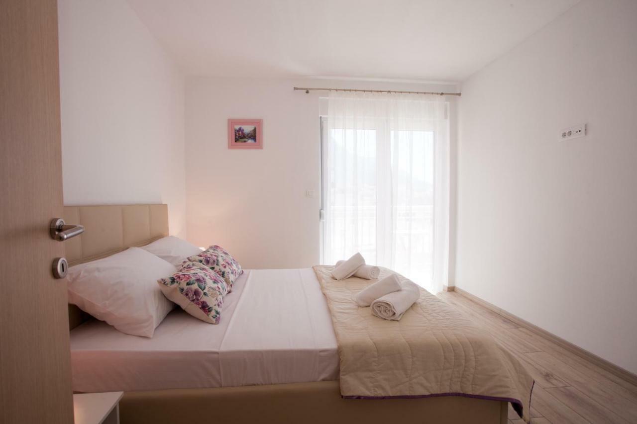 Apartments Mia 4&5 Baska Voda Exterior photo