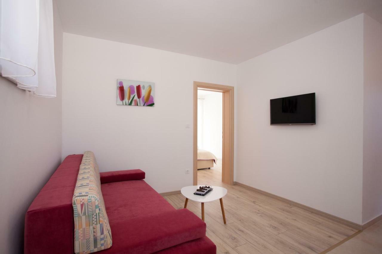 Apartments Mia 4&5 Baska Voda Exterior photo